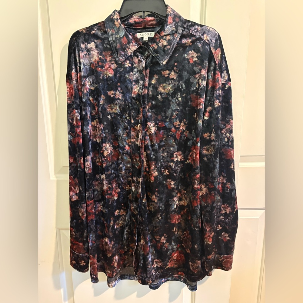 Adore Black Floral Print Velour Button Down Blouse, Women’s Size Medium